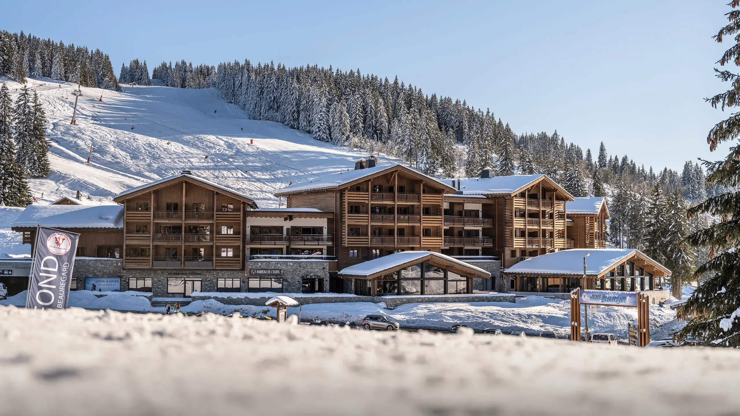 Vue extérieure de la résidence Hameau de l'Ours à Manigod