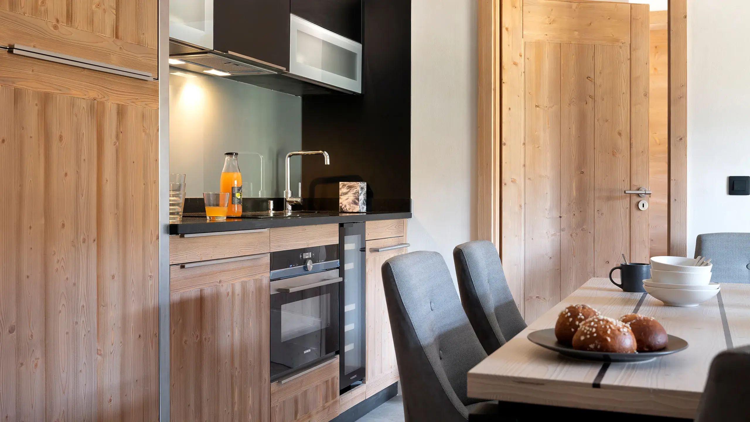 Cuisine dans un appartement à vendre au Hameau de l'Ours à Manigod La Croix Fry