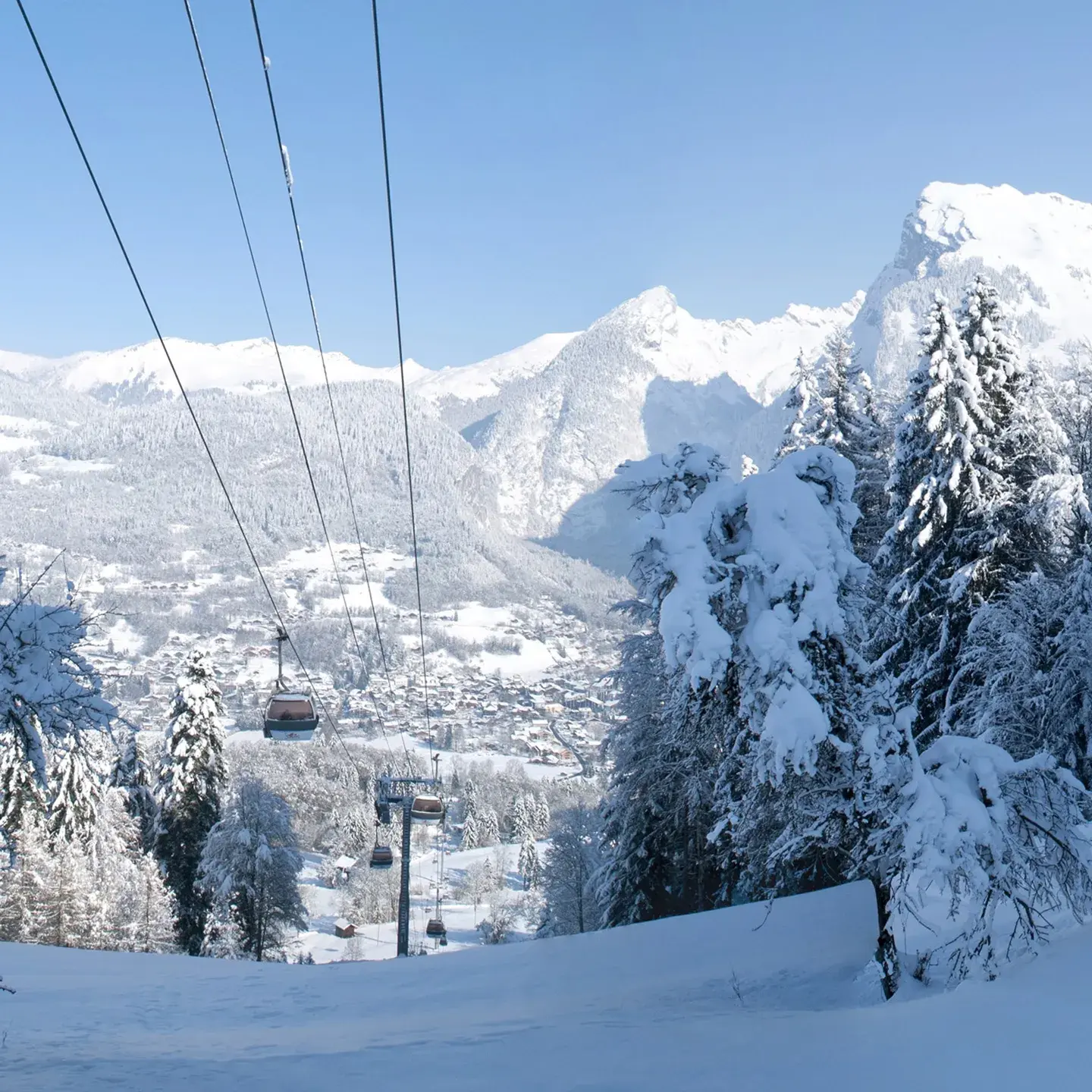 Télécabine de Samoëns, dans le Grand Massif