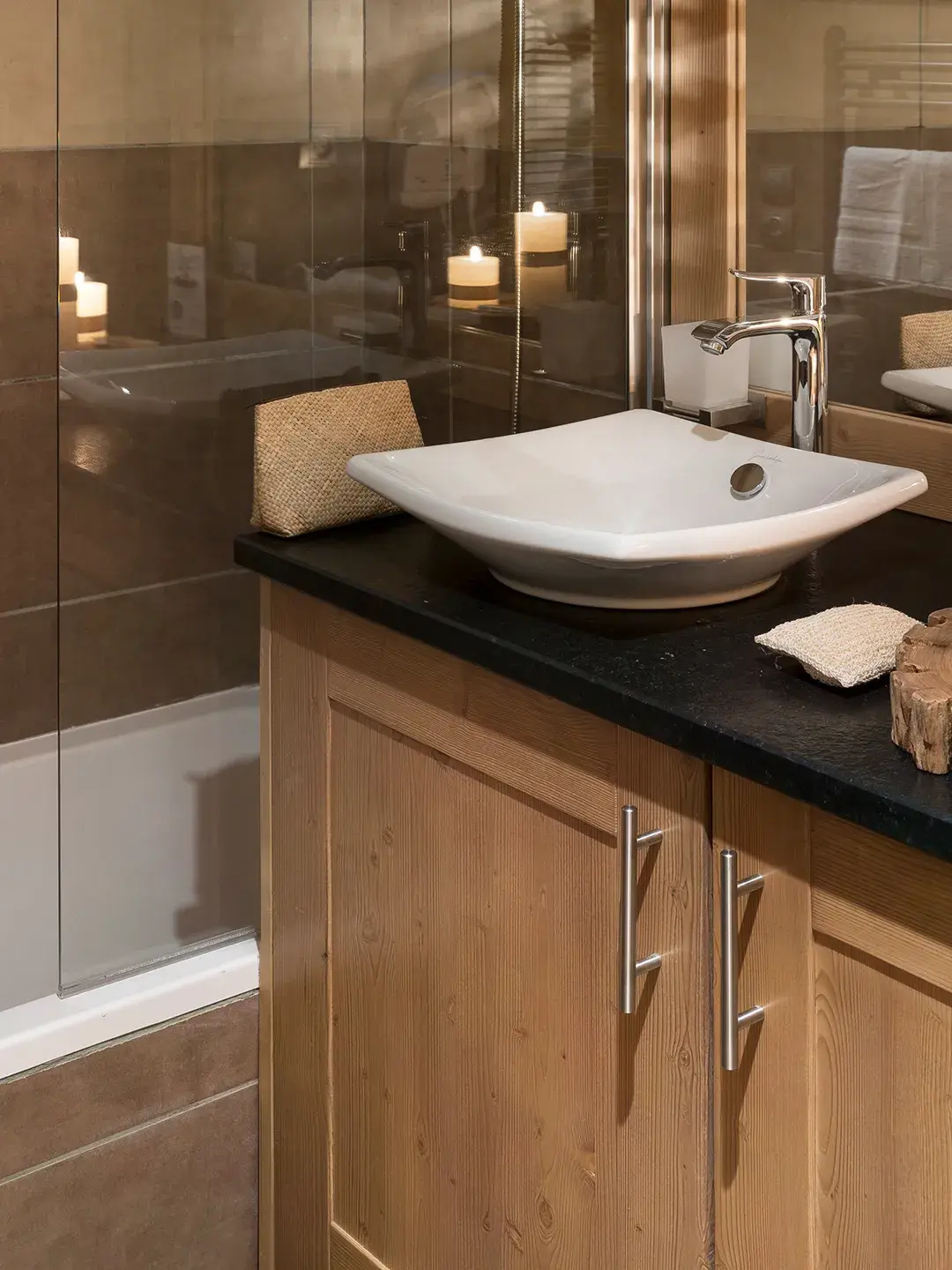 Salle de bains au sein d'un appartement à Champagny en Vanoise