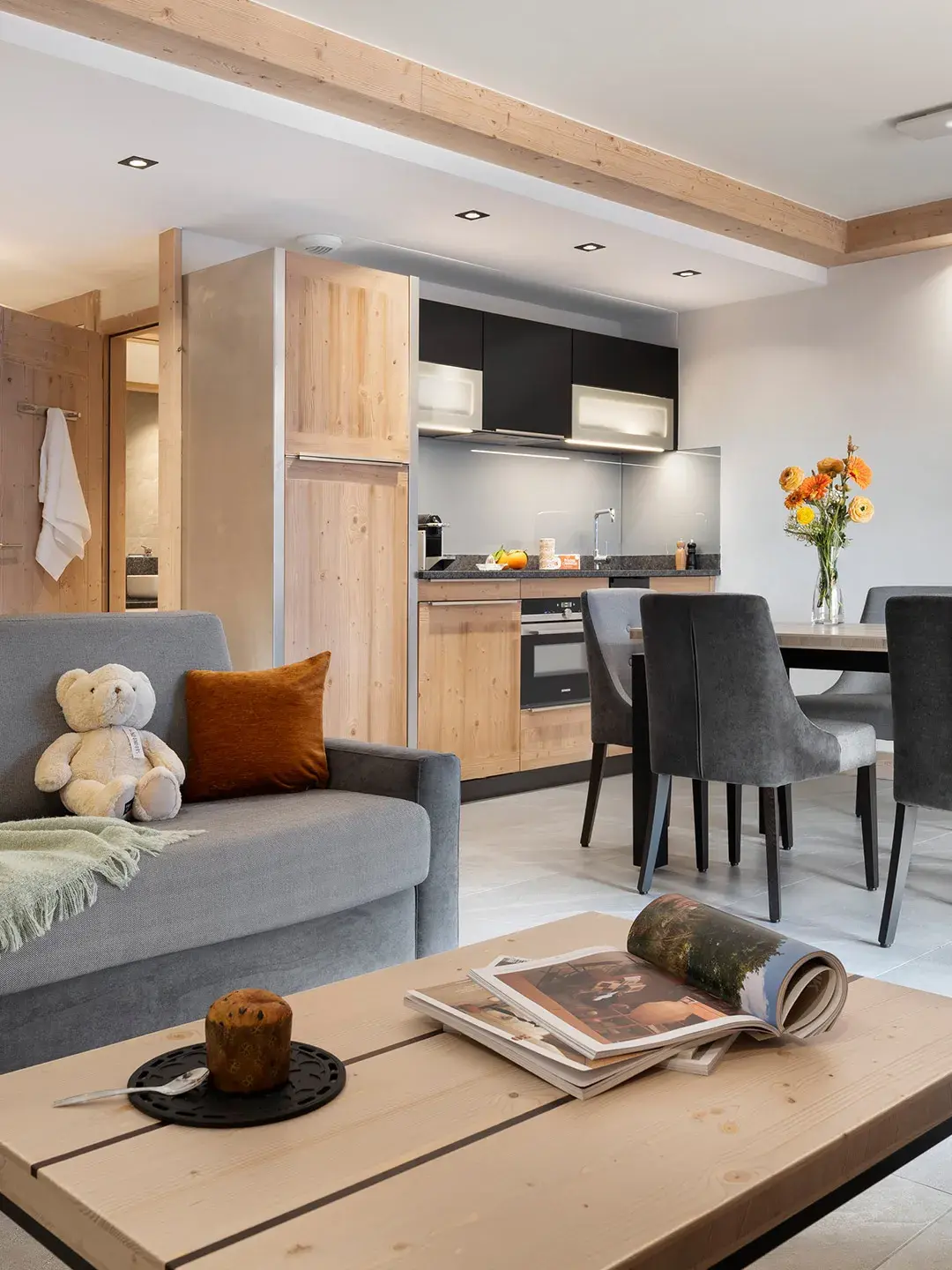 Pièce de vie dans un appartement de la résidence Akoya à Valmorel