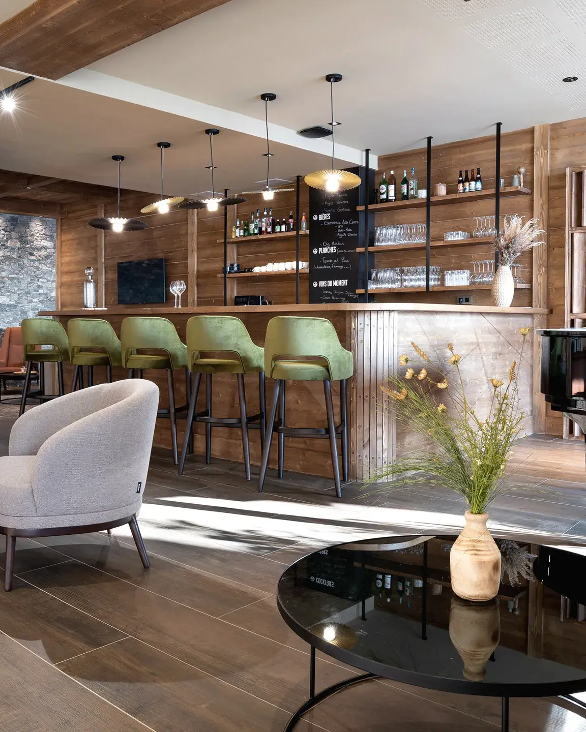 Le M'Bar des Chalets de Joy au Grand-Bornand, dans le Massif des Aravis