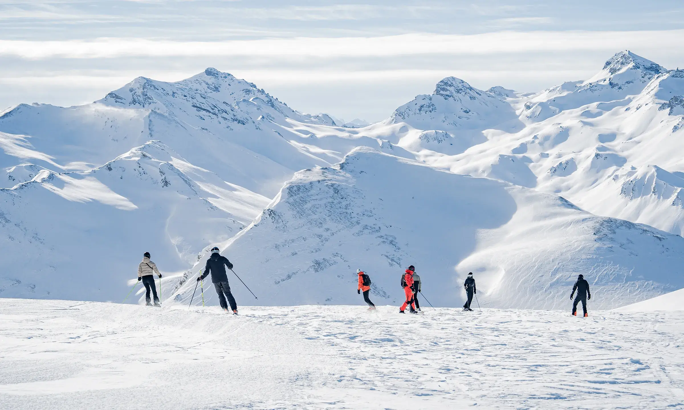 Ski alpin sur les pistes de Savoie et de Haute-Savoie