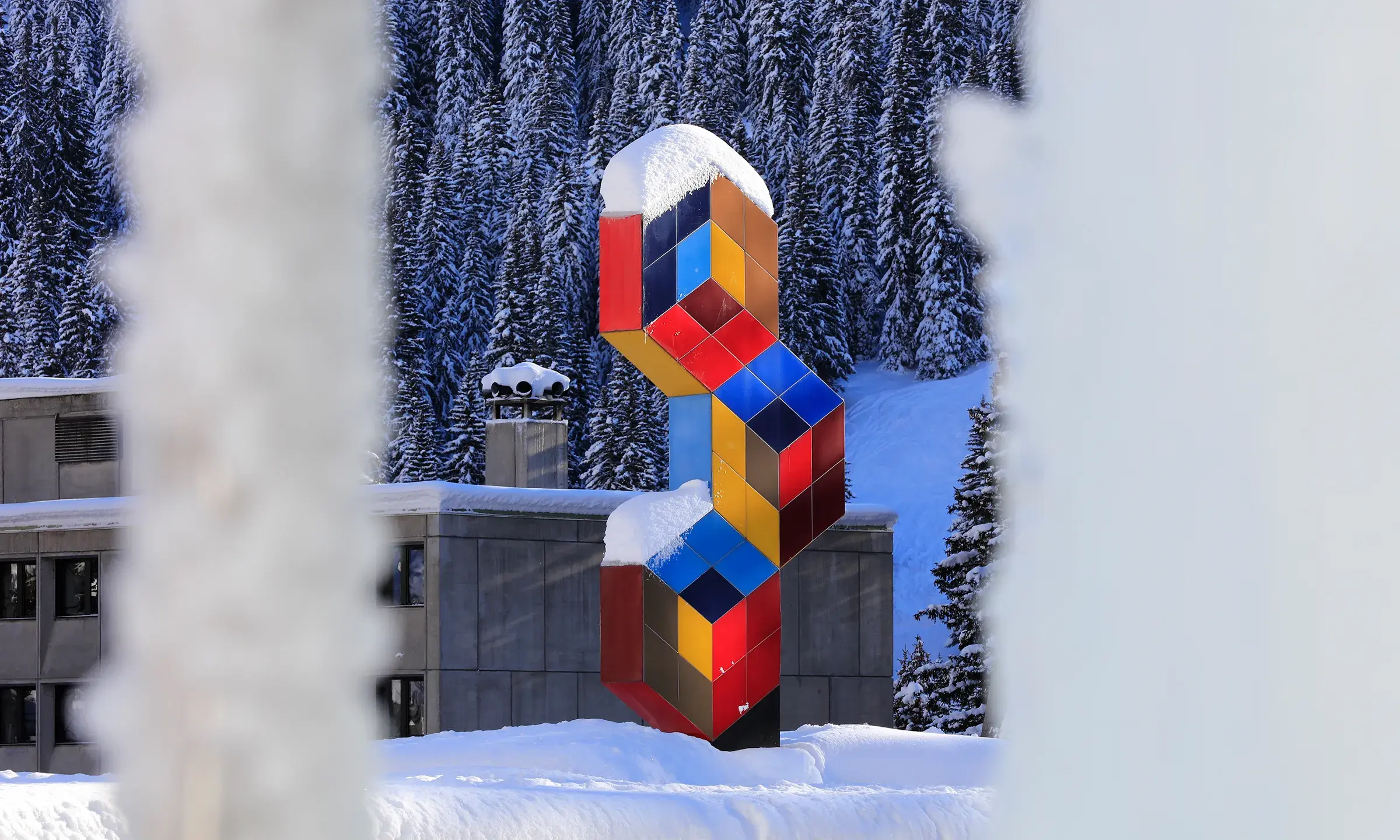 Flaine - Œuvre d'art - Les Trois Hexagones