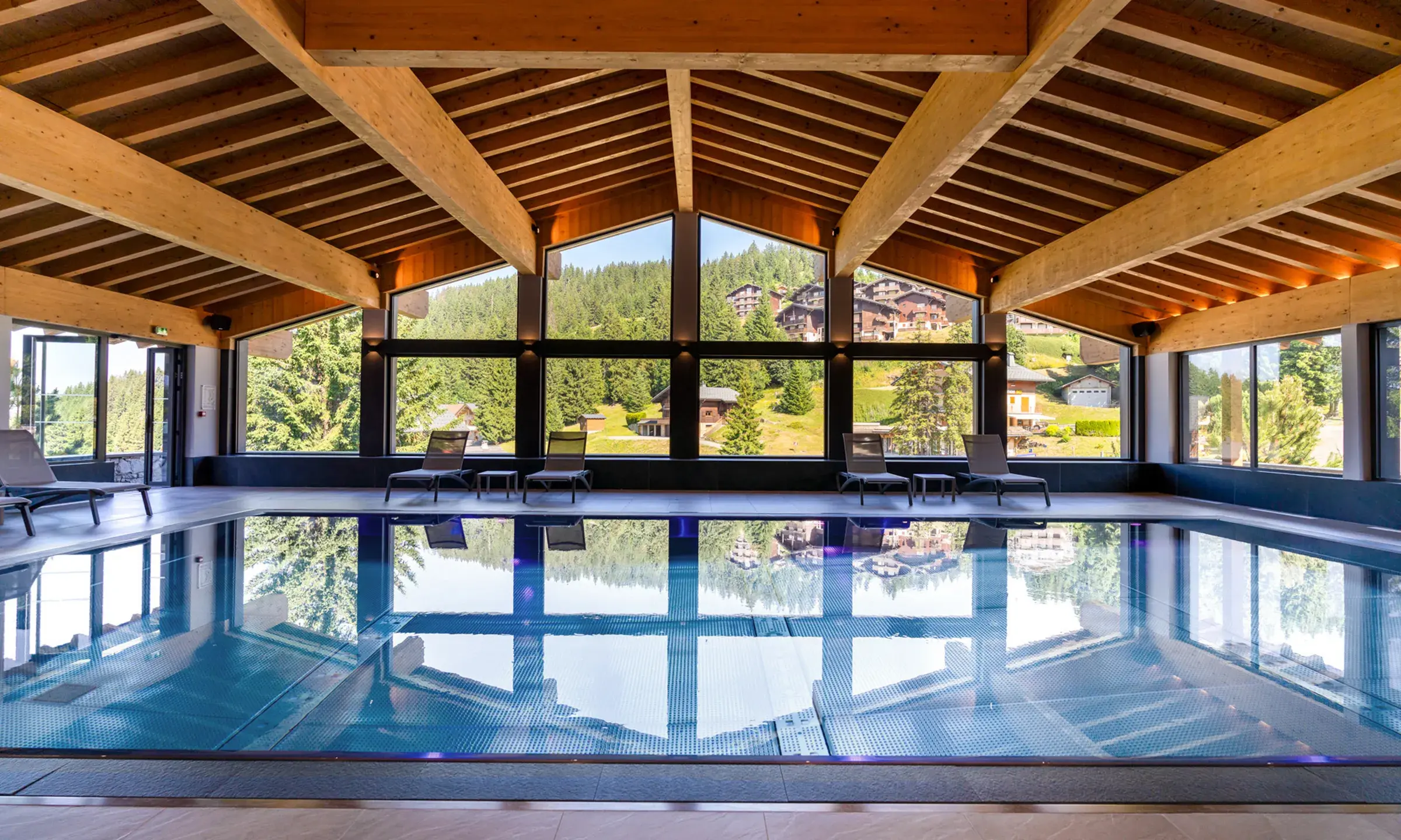 Chalets Bérénice à Samoëns, piscine intérieure