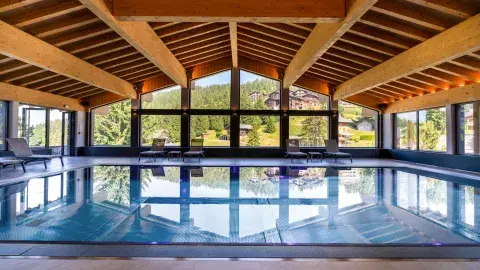 Chalets Bérénice à Samoëns, piscine intérieure